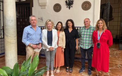 La delegada de Empleo visita el centro de personas sin hogar de San Juan de Dios Málaga para favorecer la inserción formativa y laboral de los usuarios